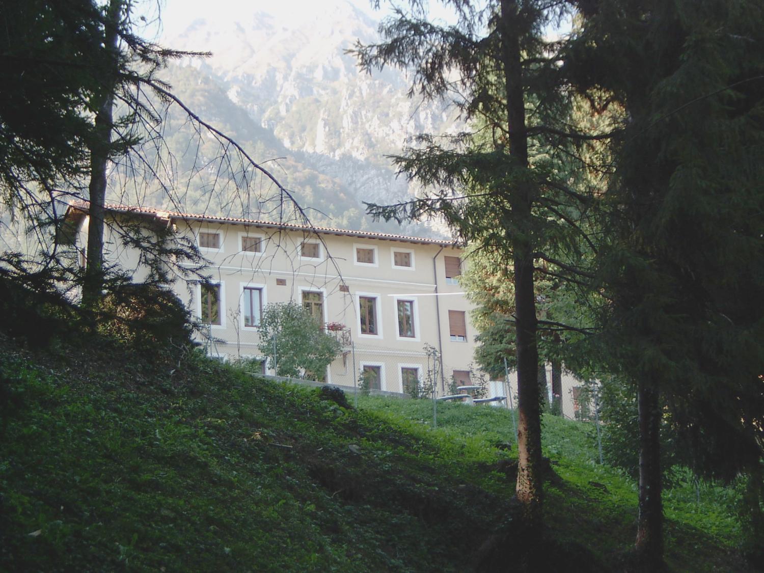 Poffabro, il monastero benedettino di Santa Maria (foto Roberto Mazzoli)