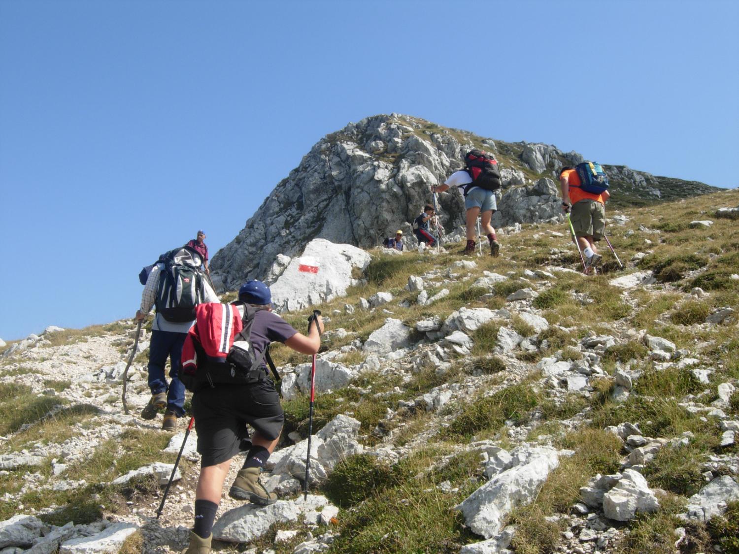 Ascesa alla vetta del monte Tarino (foto Antonello Sica)