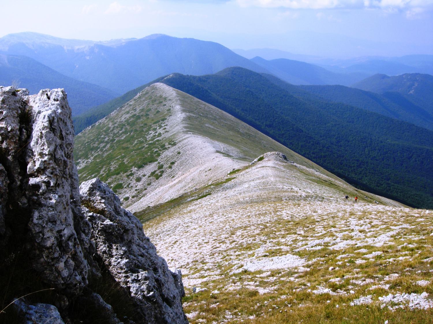 La lunga cresta del Viglio verso il monte Crepacuore (foto Antonello Sica)