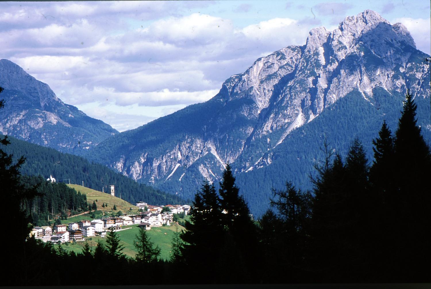 Danta di Cadore dove inizia e termina il Sentiero Frassati (foto Italo Zandonella Callegher)