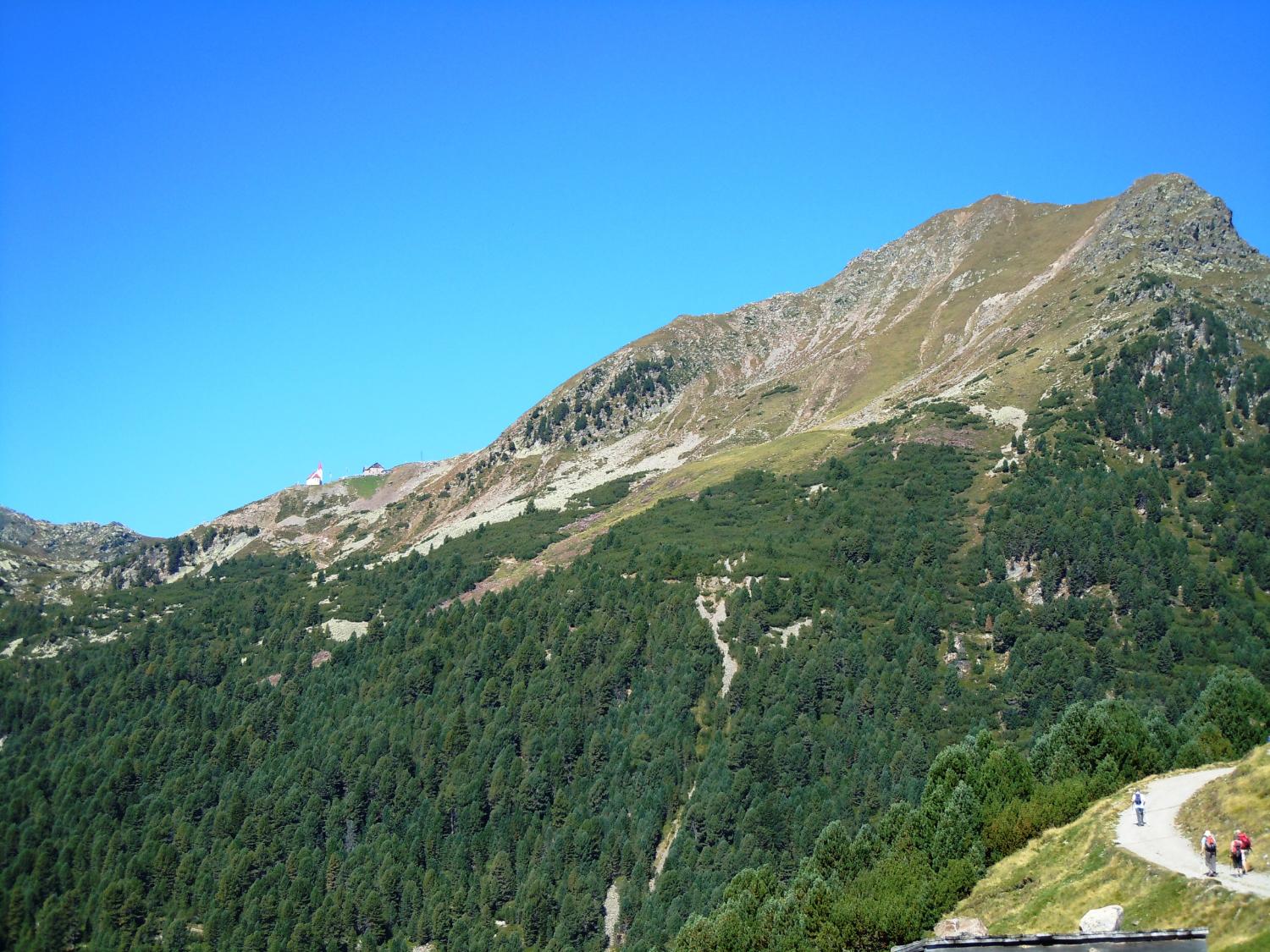 Panoramica sull'ultima parte del sentiero (foto Antonello Sica)