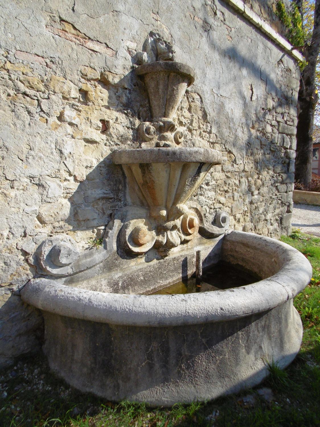 Fontana a VIlla Pischiello (foto Stefano Binucci)