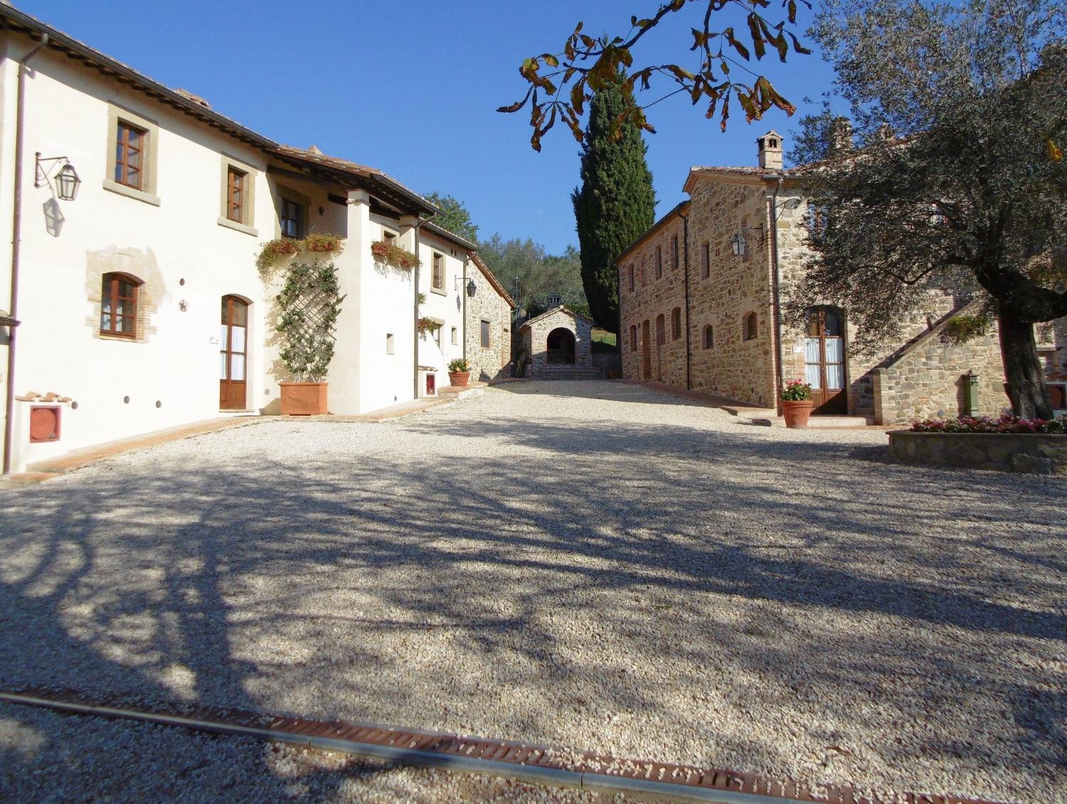 Il Borgo del Torale (foto Stefano Binucci)