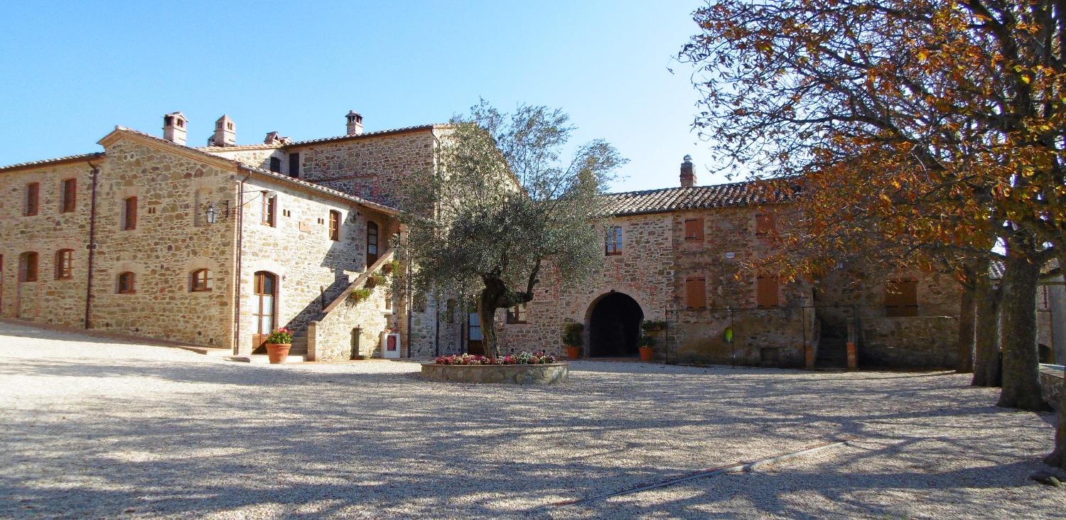 Il Borgo del Torale (foto Stefano Binucci)