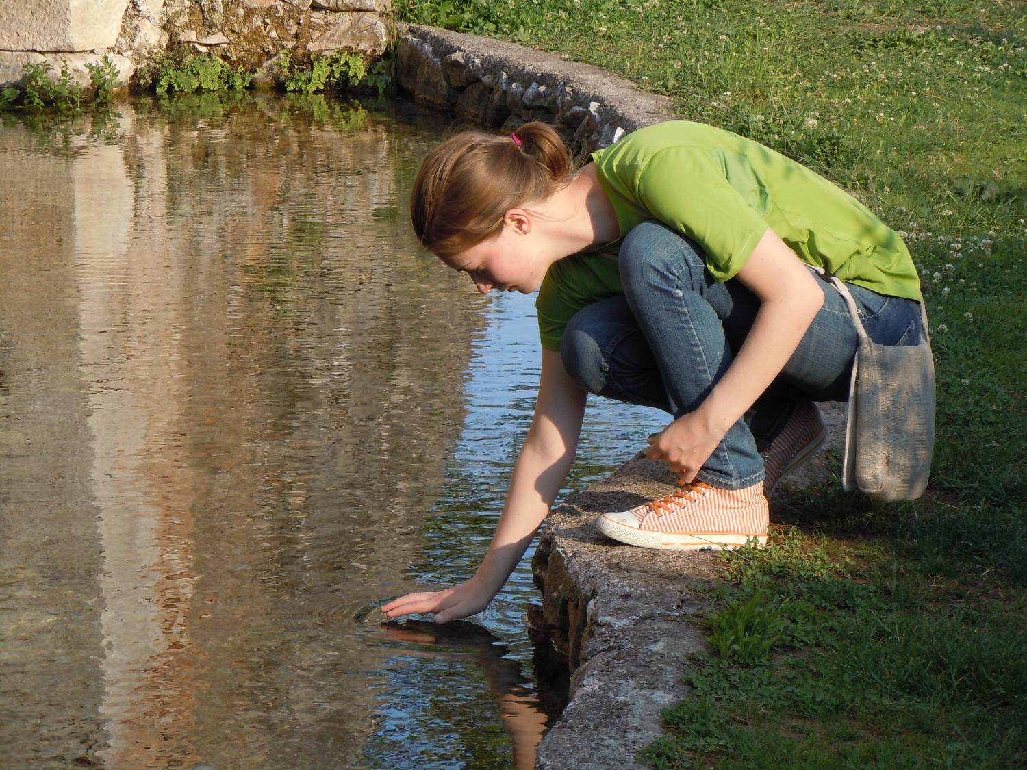 Il battistero è posto su una sorgente d'acqua purissima che contende al giorno la serenità dell'aria (foto Antonello Sica)