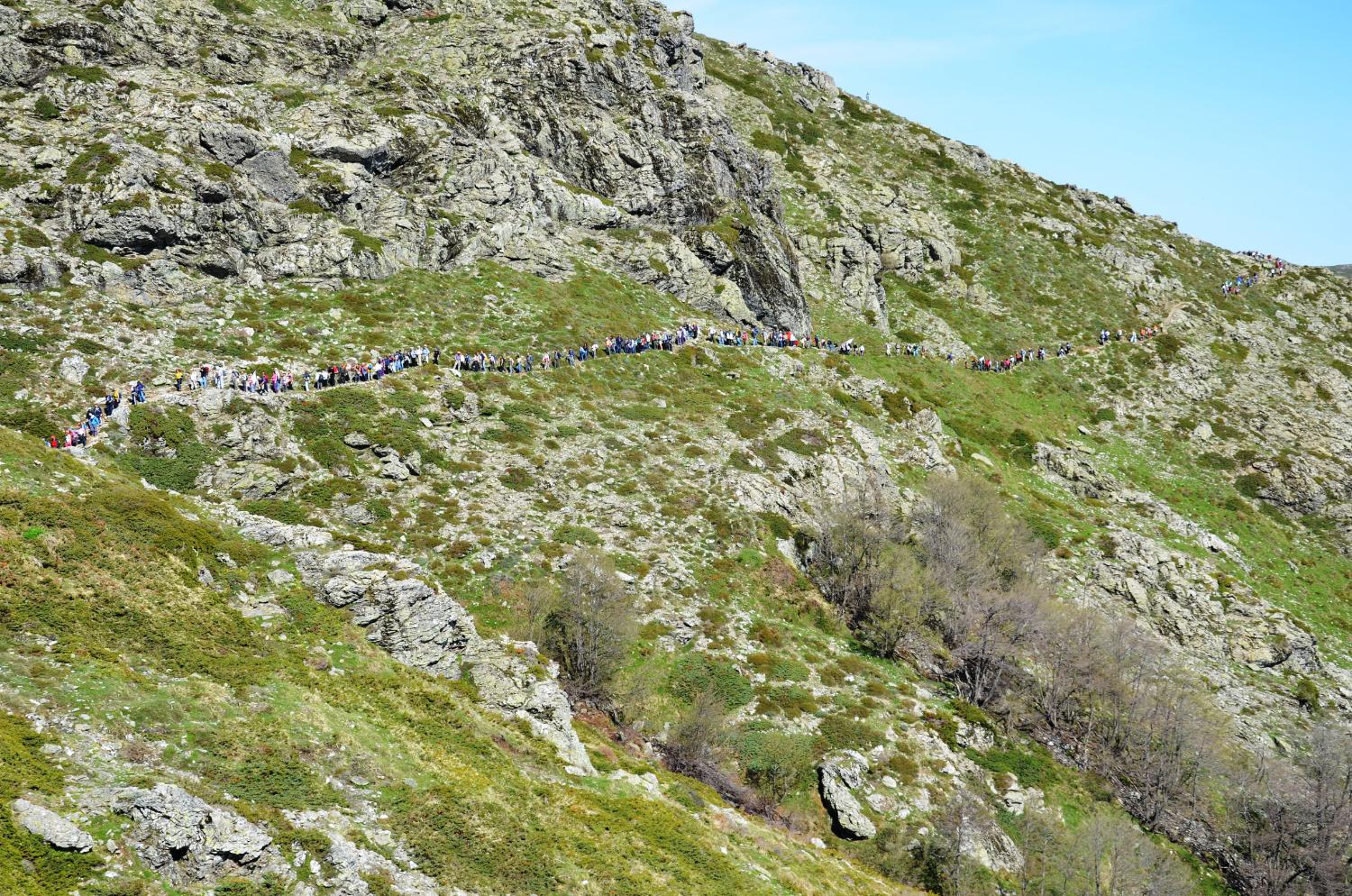 Lungo il raggio di Fonni, sul sentiero CAI 702 (foto Giacomo Attardi)